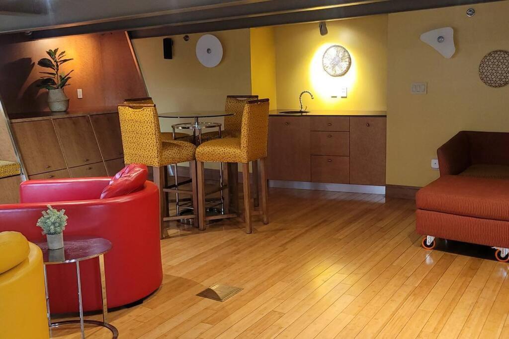 1600 Kcm Penthouse Apartment Клівленд Екстер'єр фото