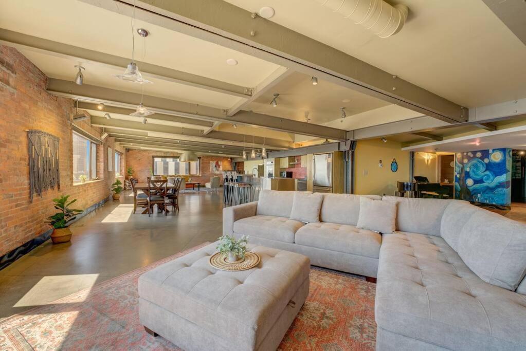 1600 Kcm Penthouse Apartment Клівленд Екстер'єр фото